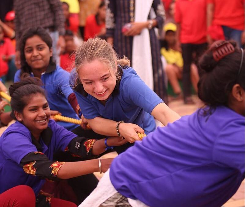 Gemeinschaftsgefühl, Solidarität und Kultur: Freiwilligenjahr in Indien oder Ghana