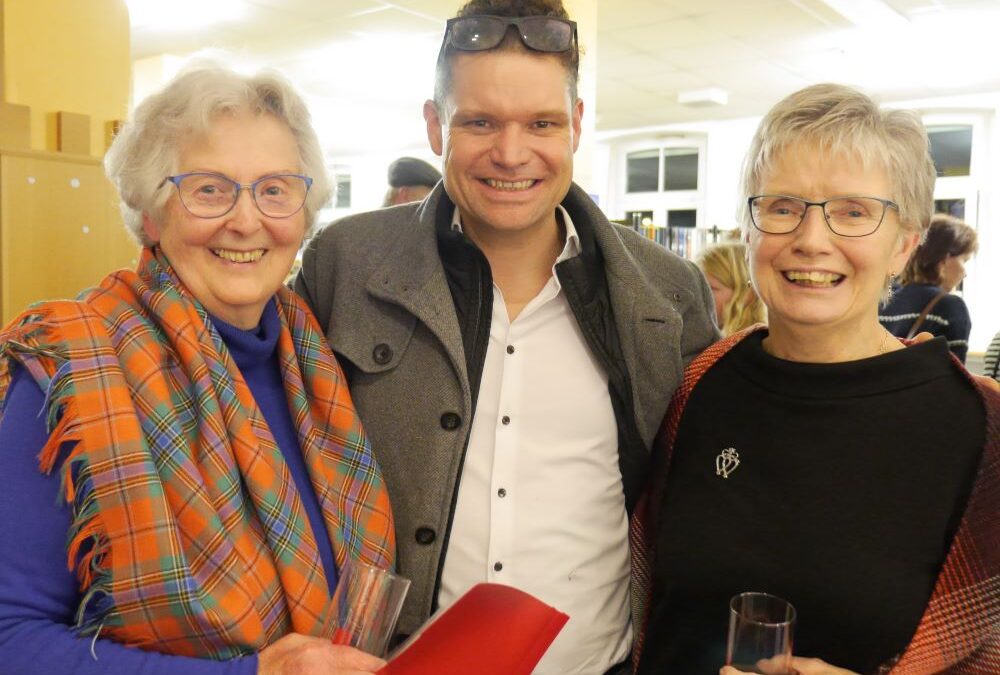 Gelungener Ausflug in die Highlands! Schottischer Länderabend in der Stadt- und Schulbücherei Gunzenhausen