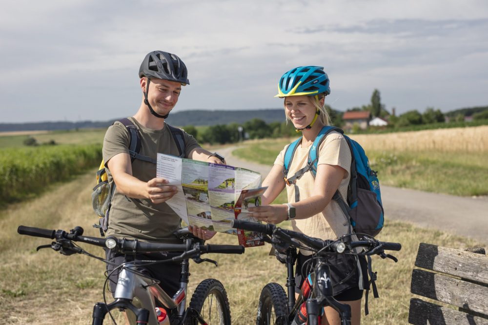Mit dem Fahrrad in den Frühling starten —&nbsp;Neue Radwegekarte für den Landkreis Roth