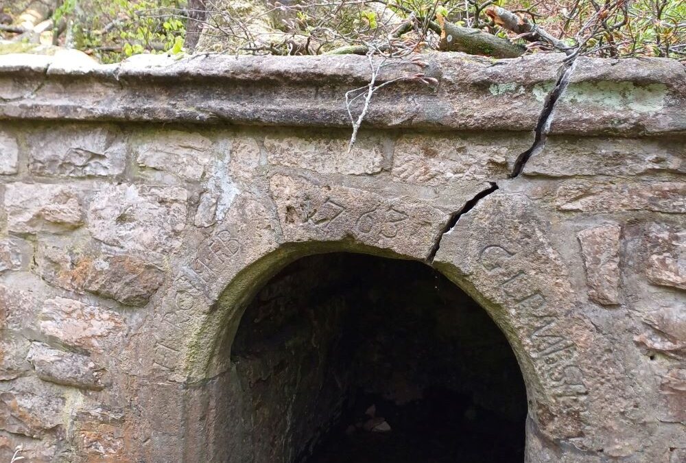 Schaden an der Quellfassung des Römerbrunnens