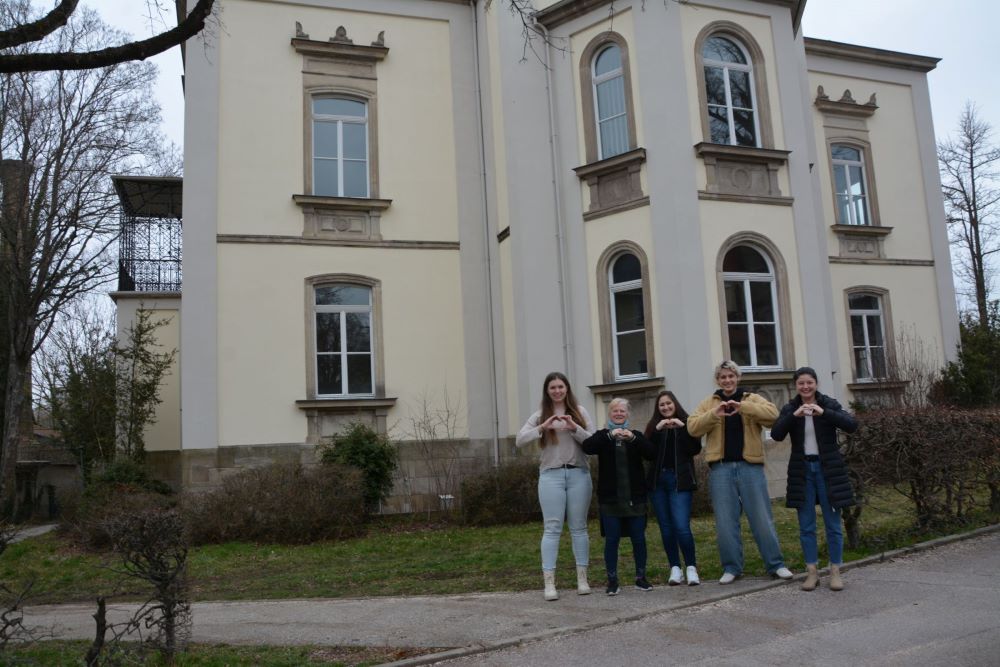 Pflegeschule Weißenburg zieht in Dörflervilla