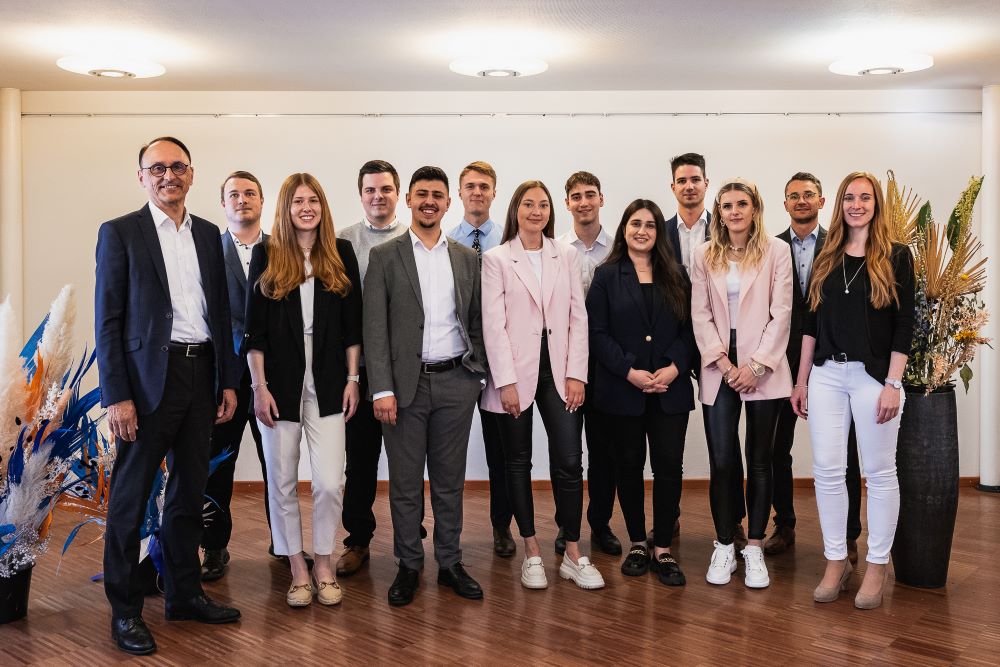 Erfolgreicher Abschluss: Unsere Auszubildenden starten in eine vielversprechende Zukunft