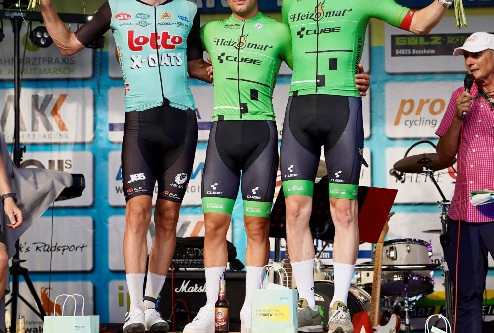 Erfolgreicher Saisonauftakt beim UCI Crossradrennen in Bensheim