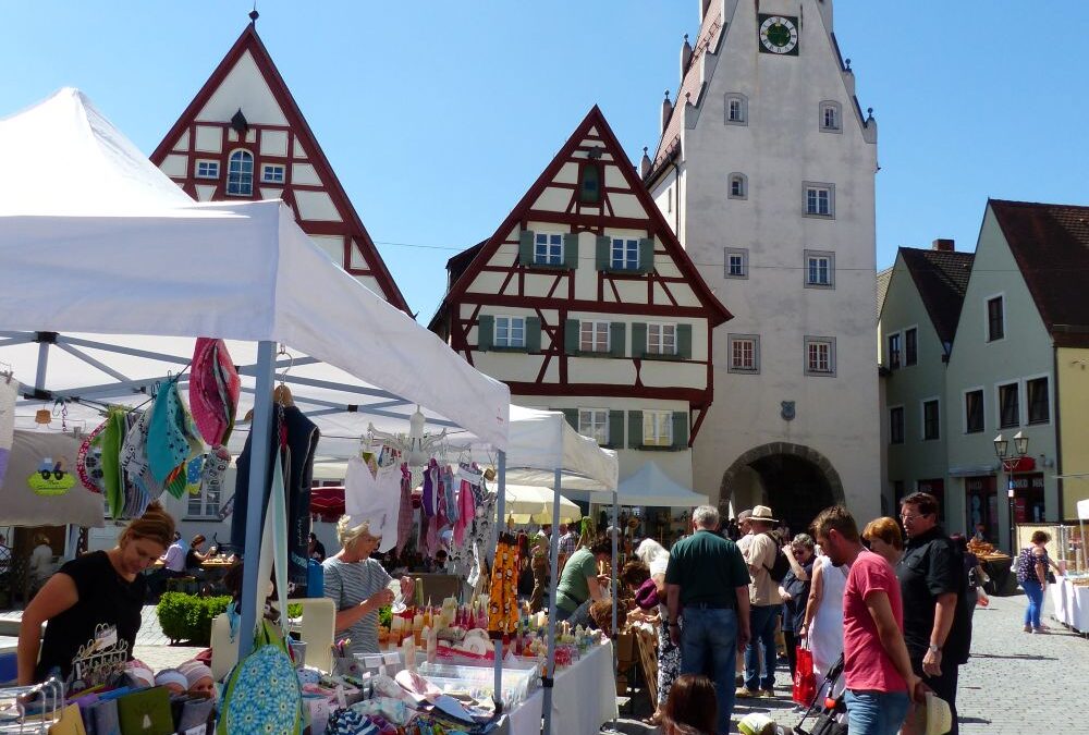 7. KunstHandWerkMarkt in Monheim – Sonntag, 4. Mai 2025
