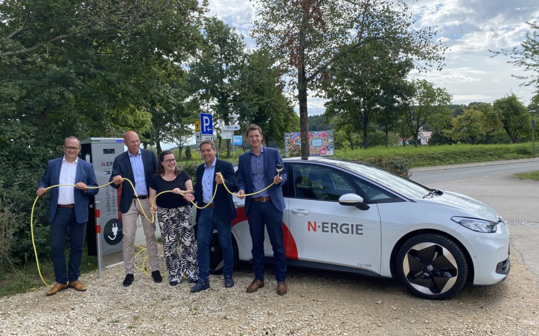 Zwölf neue Ladestationen für E‑Fahrzeuge am Brombachsee in Betrieb