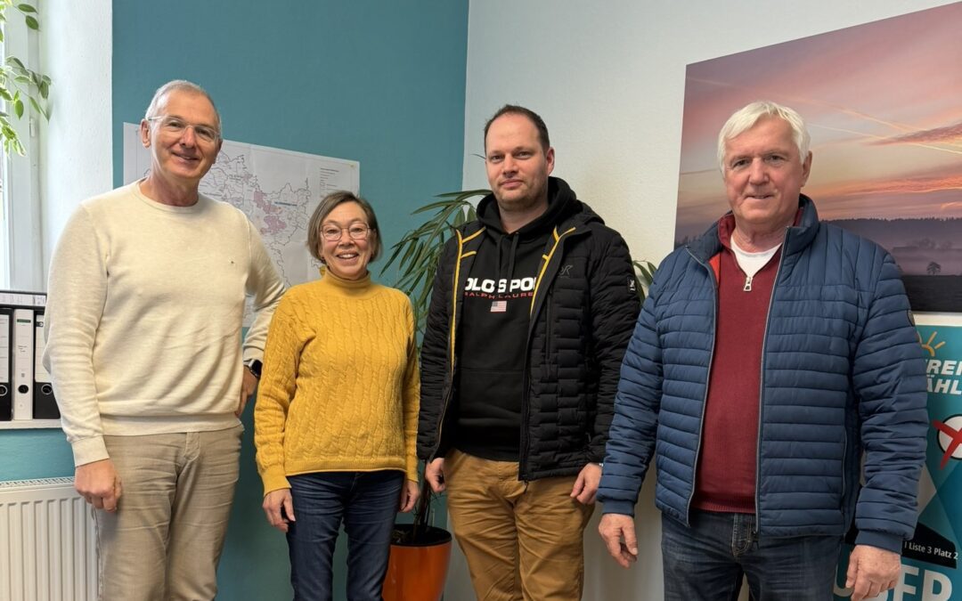 Abgeordneter Wolfgang Hauber im Austausch mit der Fahrschule Schmidt
